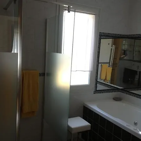 安德烈度假屋 康村